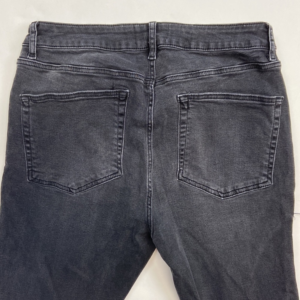 ASOS Design High Rise Destroyed Skinny Leg Ripped Factory Faded Designer Jeans - Picture 5 of 16